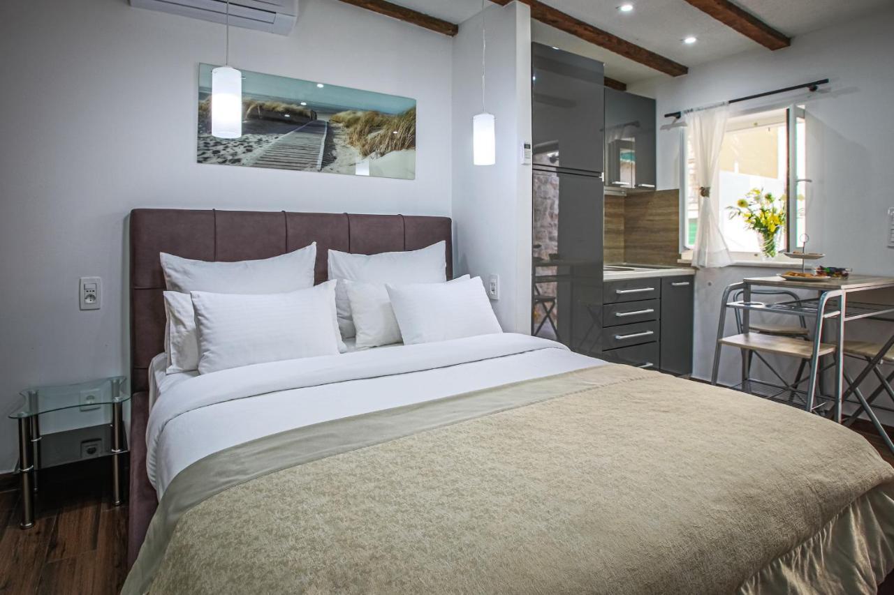 Theatre Luxury Bed & Breakfast 4*