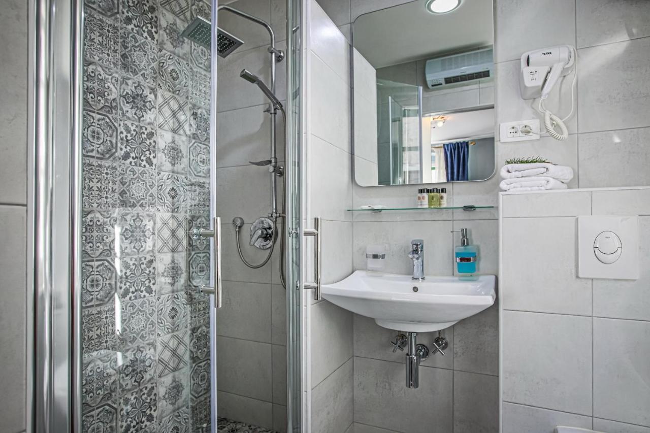 Theatre Luxury Bed & Breakfast 4*